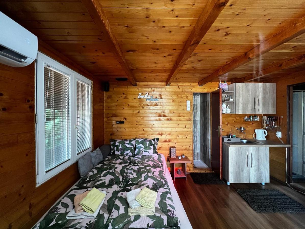 Villa Kuca I Splav Na Reci Savi Belgrado Esterno foto
